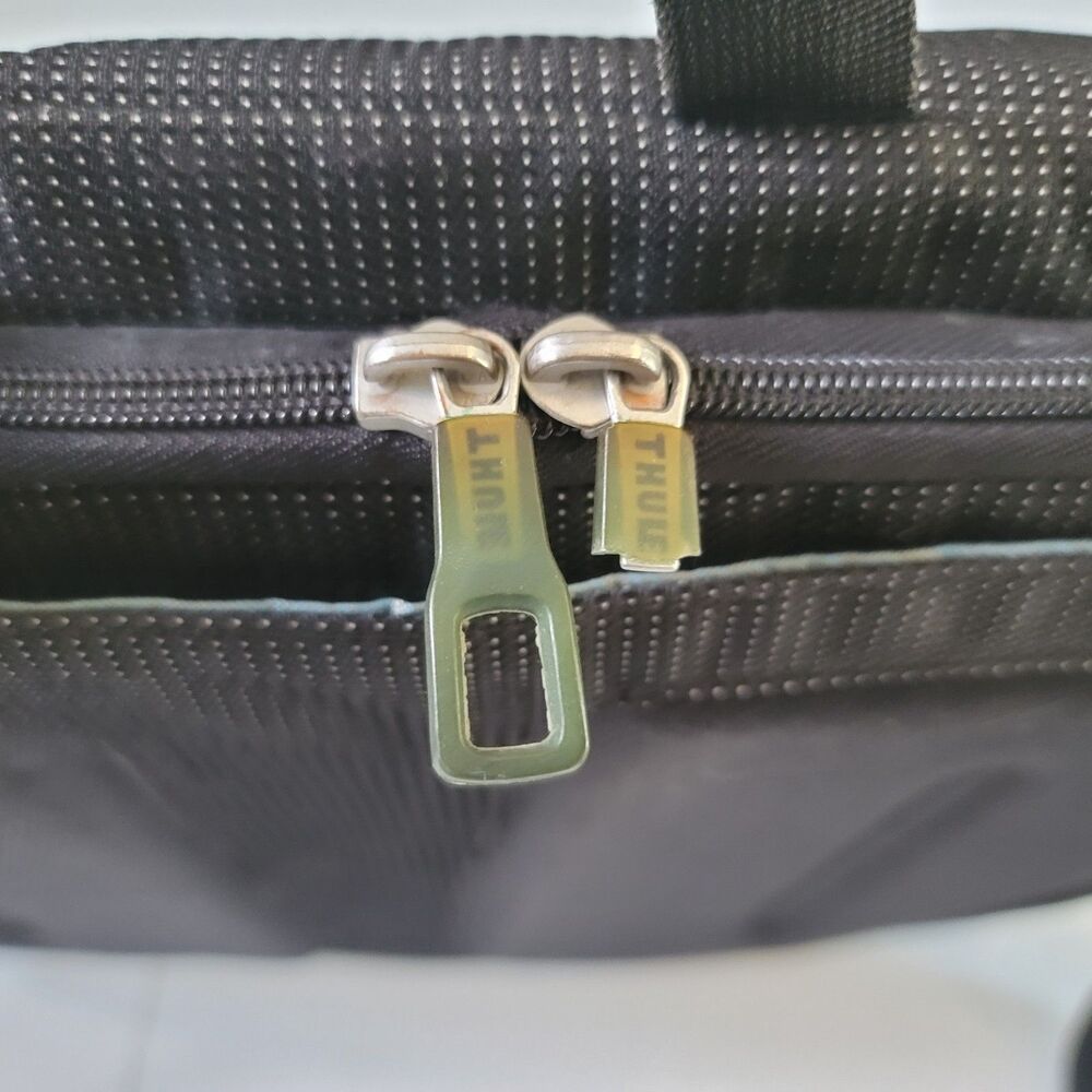 Thule x Messenger Bag Padded Transit Work Crossbody Laptop - Picture 13 of 14
